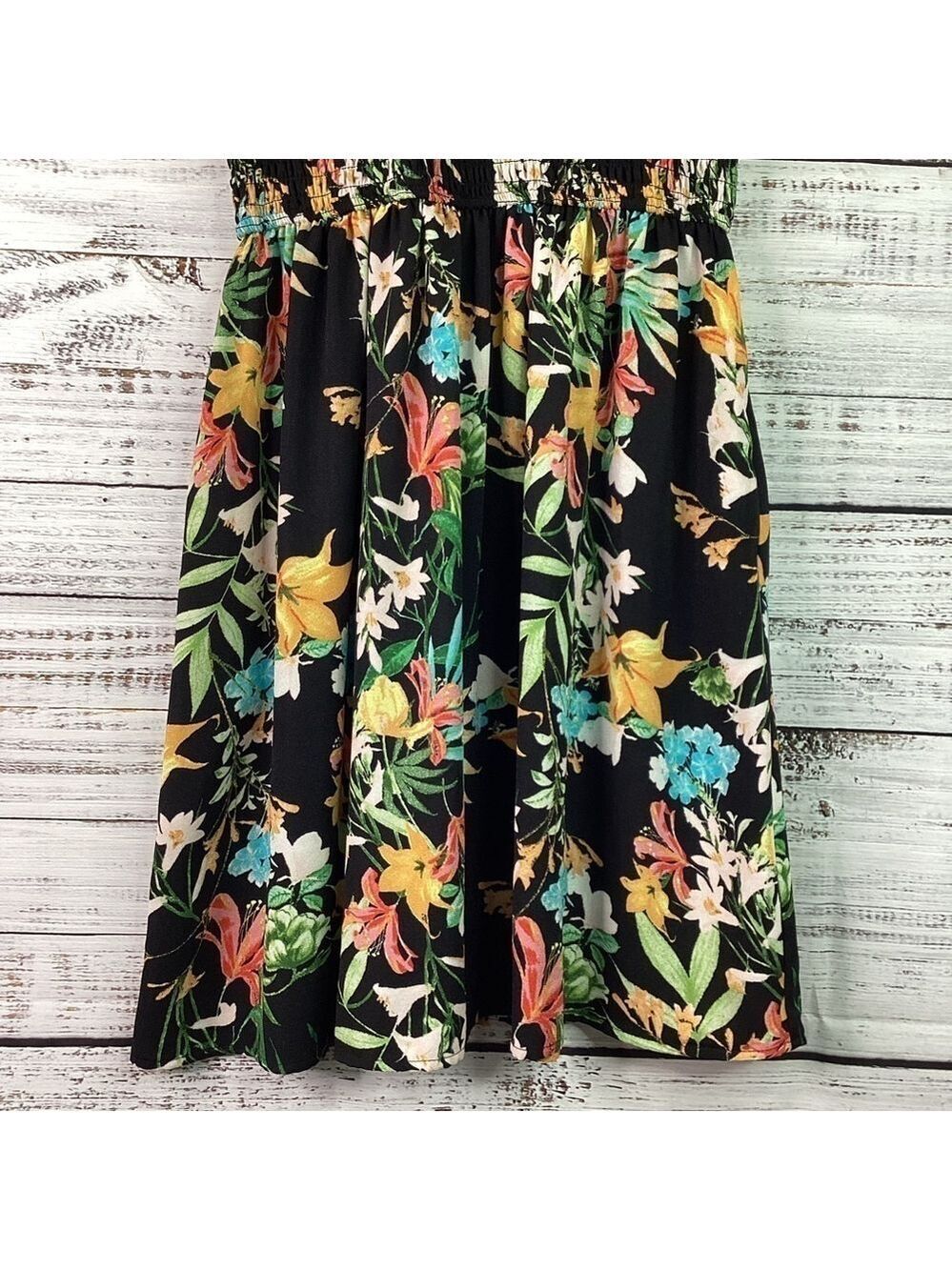 XHILARATION SIZE M BLACK TROPICAL MULTICOLOR SLEEVELESS FLORAL SUMMER DRESS GUC - Picture 7 of 10